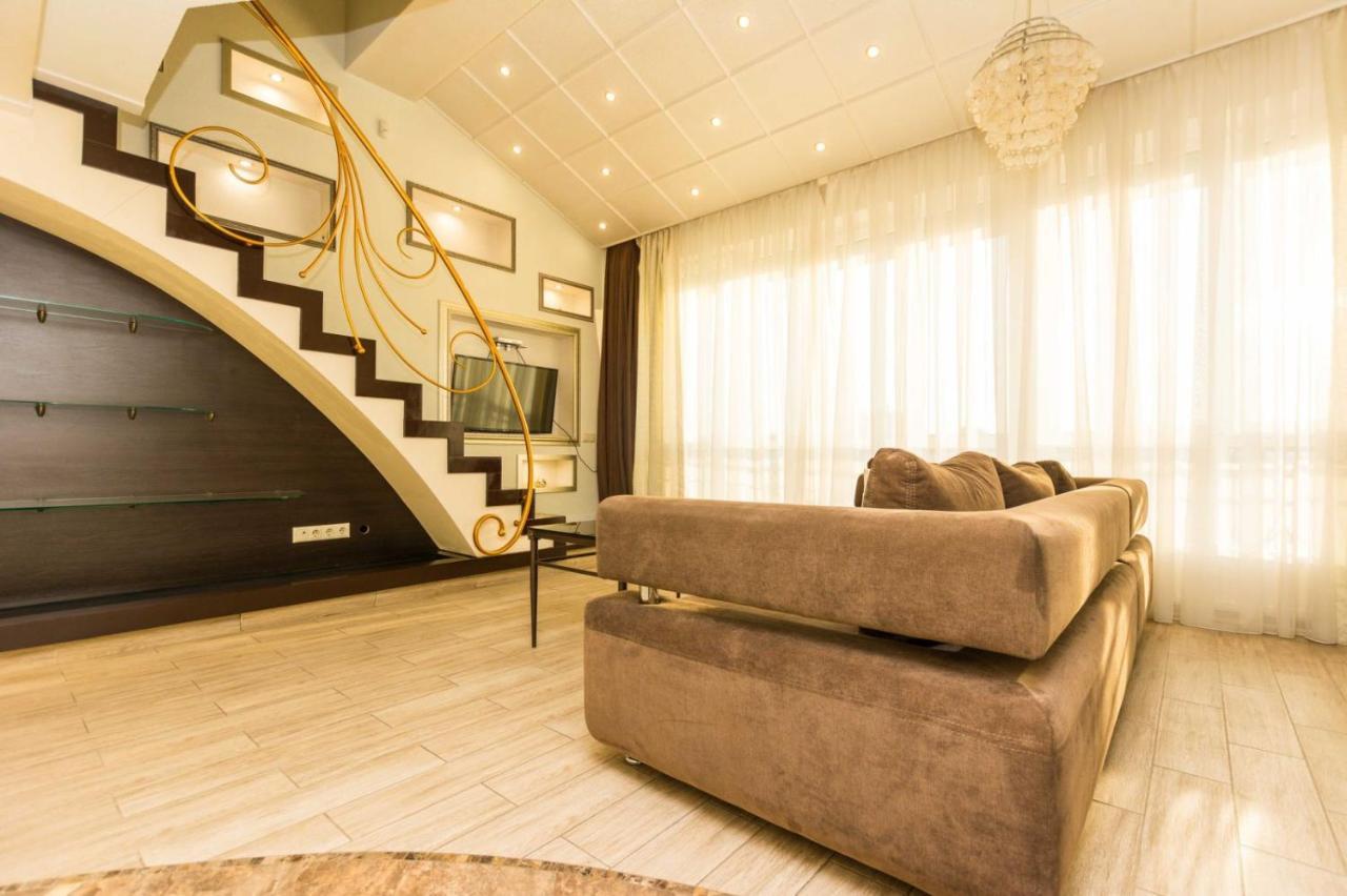 Wonderful Penthouse In Centr Of *